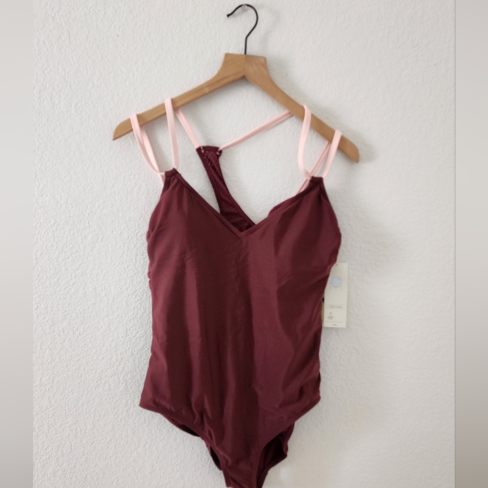 All In Motion Women's Large Burgundy Pink One Piece Vacation Beach Swimsuit